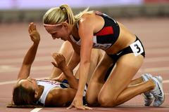 MS v atletice 2015, sedmiboj: Jessica Ennisová-Hillová a Brianne Theisenová-Eatonová