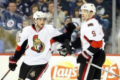 Trefa Milana Michálka za záda Ondřeje Pavelce