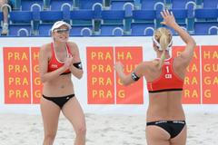 Prague Open 2015: Markéta Sluková (1) a Kristýna Kolocová (2)