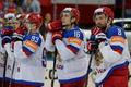 Smutní ruští hokejisté Ovečkin, Plotnikov a Antipin po finále MS 2015