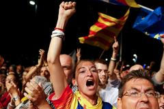 Stoupenci katalánské nezávislosti po volbách v Barceloně.