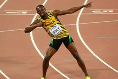 MS v atletice 2015 - neděle 23. srpna (finále běhu na 100 m - Bolt slaví)