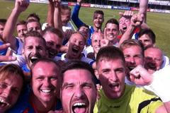 Radost hráčů ČAFH po vyhraném ME