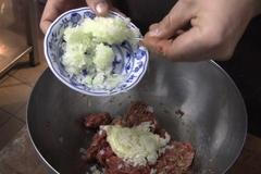 Jak připravit tatarák? Pracně škrábaná svíčková není povinná