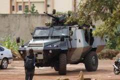 Vojáci prezidentské stráže, Ouagadougou, Burkina Faso, 20. září 2015