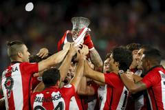 Athletic Bilbao slaví španělský superpohár 2015