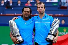 Radek Štěpánek a Leander Paes