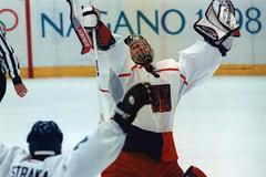 Archivní fotografie z Nagana 1998, olympijské hry, zlato z hokejového turnaje