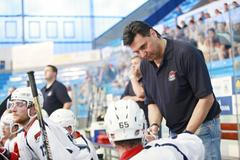 Vladimír Růžička na střídačce Chomutova