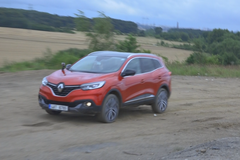 VYBER MI AUTO: Renault Kadjar je nový univerzální křízenec
