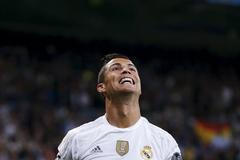 Cristiano Ronaldo slaví hattrick v LM (2015)