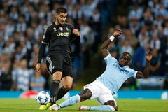 LM, Manchester City-Juventus: Bacary Sagna - Alvaro Morata