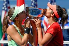 Hingisová a Mirzaová vyhrály čtyřhru na US Open