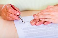 Jak řešit dědictví a dluhy v případě úmrtí nejbližších