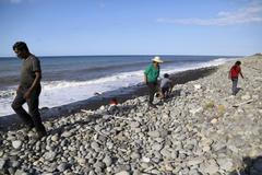 Pláž na ostrově Réunion, kde byly nalezeny kusy letadla