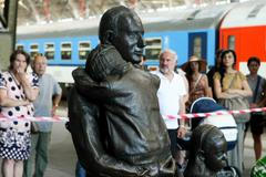 Rozloučení s Nicolasem Wintonem na Hlavním nádraží 3.7. 2015