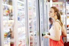 Nakupování, supermarket, ilustrační foto