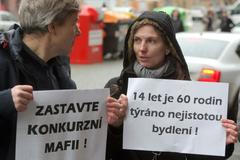 H- systém, soud o vyklizení.