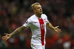 Kamil Grosicki slaví gól do sítě Gilbraltaru