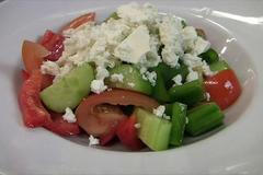 Šopský salát podle šéfkuchaře Lokálu Marka Janoucha