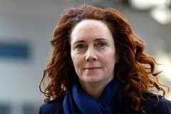 Británie - soud - Rebekah Brooksová