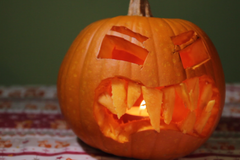 Jak si vyrobit strašidelnou halloweenskou dýni