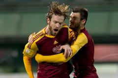 SL, Dukla Praha-Teplice: Gorkss Kaspars a Josip Jurendič