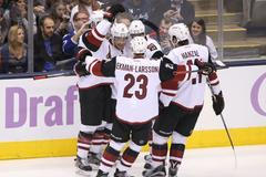 NHL: Arizona Coyotes vs. Toronto Maple Leafs (Domi, Larsson, Hanzal)