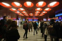 Praha - Hlavní nádraží - prohlídka s A. Gebrianem 24.11.2015 - Nejošklivější architektura Prahy