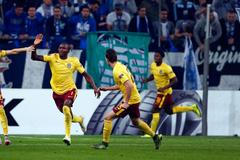 EL, Schalke 04-Sparta: Kehinde Fatai slaví gól na 1:1