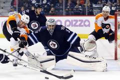 NHL, Philadelphia - Winnipeg: Ondřej Pavelec (31) - R.J. Umberger (20)