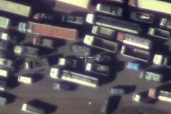 Rusové tvrdí, že objevili tisíce cisteren s ropou Islámského státu. Ihned prý zaútočili