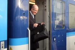 Vláda přijela vlakem do Ústí rozhodovat o limitech