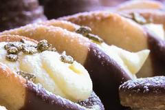 Sladký závěr štědrovečerní večeře. Medové kornoutky jako dezert