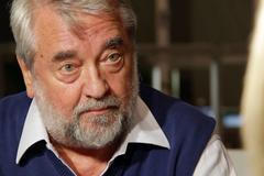 Kuras: Po teroru nás má uklidnit kulturní džihád, braňme vlastní území, muslimové tu propagují šaríu