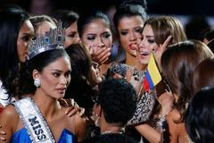 Moderátor se spletl a vyhlásil špatnou vítězku Miss Universe 2015