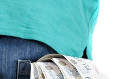 Peníze v kapse bez peněženky