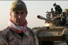 Kurdský učitel ve svém volném čase zabíjí islámské džihádisty