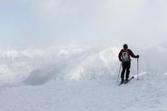 Profesionální lyžař přežil při natáčení půlkilometrový pád