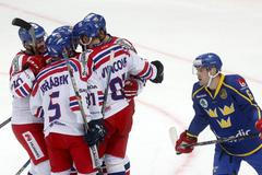 Tomáš Vincour slaví branku v síti Švédska