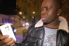 “Můj mobil mi zachránil život,” říká muž, který přežil teroristický útok v Paříži