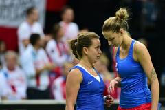 FC, finále 2015 Česko-Rusko: Barbora Strýcová, Karolína Plíšková