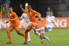 Nizozemsko-Česko: Georginio Wijnaldum - Vladimír Darida