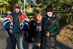 Bára Hrzánová v klipu na podporu knížky o bezdomovcích