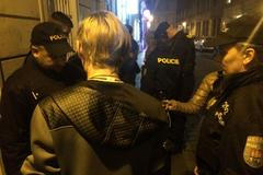 Zátah v hospodách v Praze