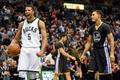 Stephen Curry během zápasu proti Milwaukee