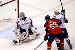 Jágr dává gól číslo 731 v NHL