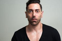 Italští taxikáři jsou podivní tvorové. Mají oči větší než mozek