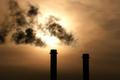Emise, komín, kouř, znečištěný vzduch, ilustrační foto