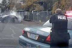 Dramatická policejní honička v ulicích Seattlu skončila smrtí pachatele